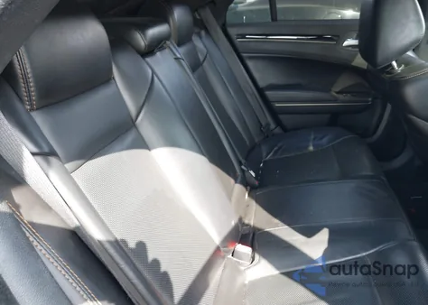 2017 Chrysler 300 300S Alloy Edition z USA, uszkodzony, nr VIN 2C3CCABT1HH647116